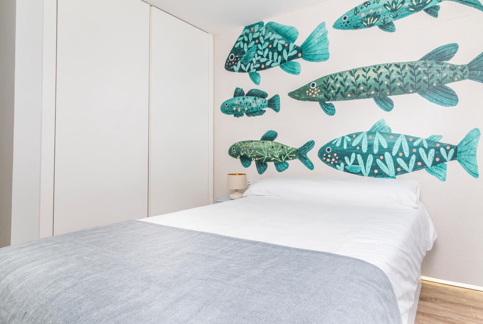 4 soverom Strandleiligheter til leie i Estepona med svømmebasseng garasje - € 5 500 (Ref: 9519096)