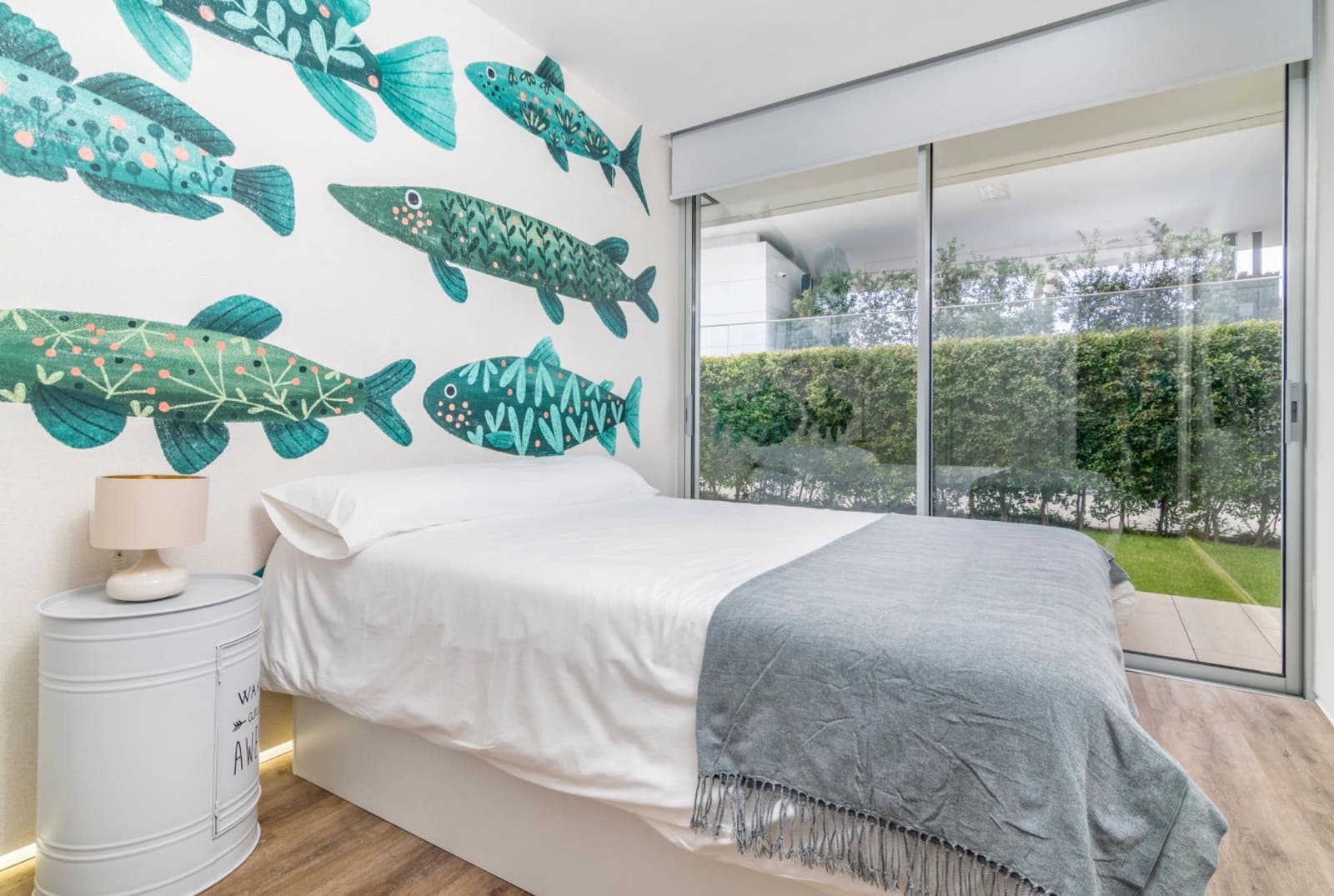 4 soverom Strandleiligheter til leie i Estepona med svømmebasseng garasje - € 5 500 (Ref: 9519096)