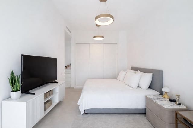 3 chambre Villa/Maison Mitoyenne à vendre à Casares avec piscine garage - 890 000 € (Ref: 9530894)