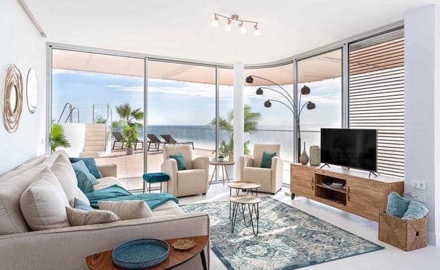 4 soveværelse Lejlighed til leje i Estepona med swimmingpool garage - € 6.000 (Ref: 9611693)