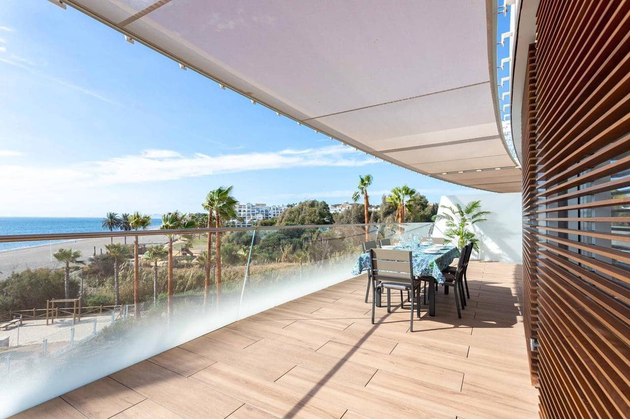 4 soveværelse Lejlighed til leje i Estepona med swimmingpool garage - € 6.000 (Ref: 9611693)