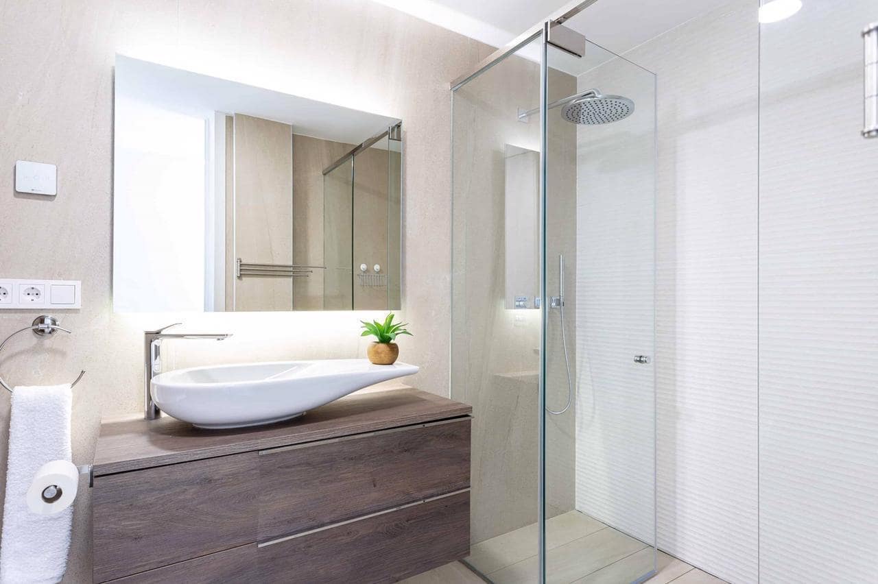 4 soveværelse Lejlighed til leje i Estepona med swimmingpool garage - € 6.000 (Ref: 9611693)