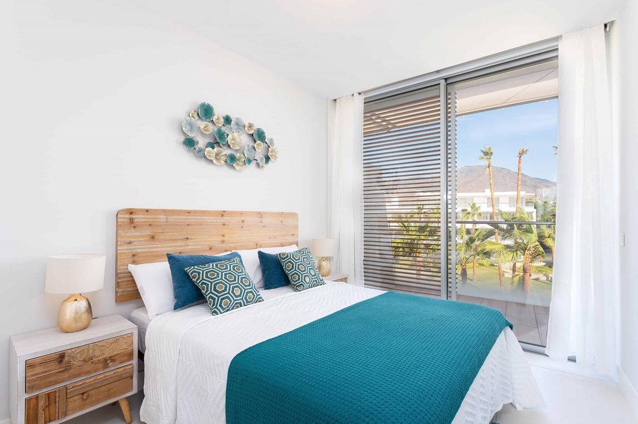 4 soveværelse Lejlighed til leje i Estepona med swimmingpool garage - € 6.000 (Ref: 9611693)