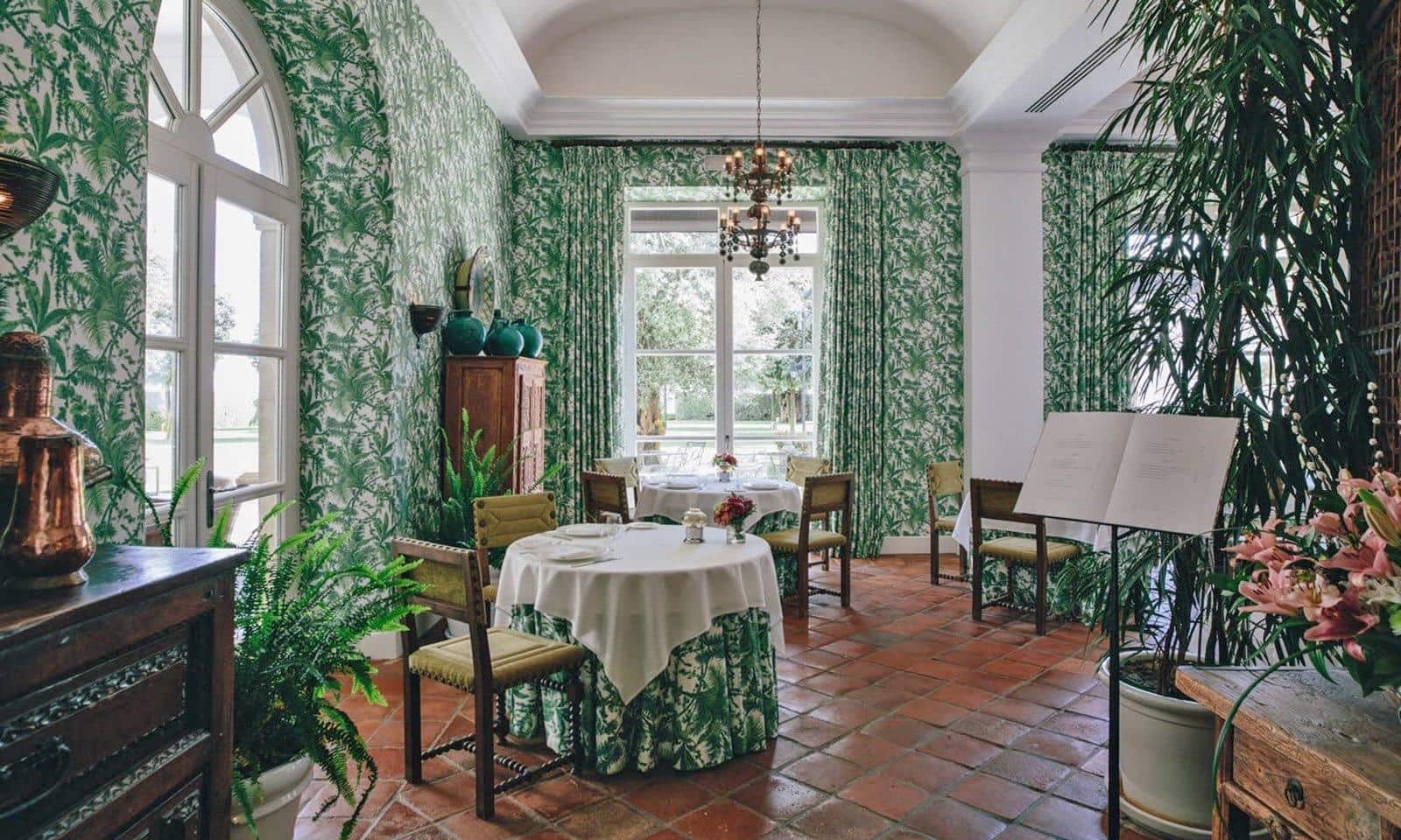 4 sypialnia Willa na sprzedaż w Casares z basenem garażem - 3 000 000 € (Ref: 9648345)