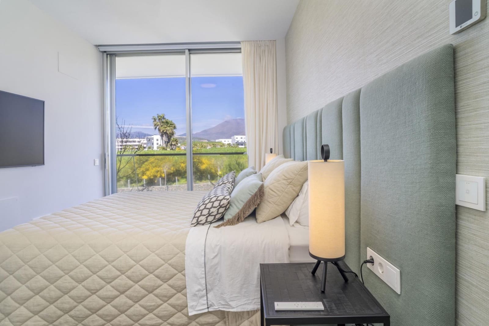 3 soverom Leilighet til salgs i Estepona med garasje - € 1 400 000 (Ref: 9755864)