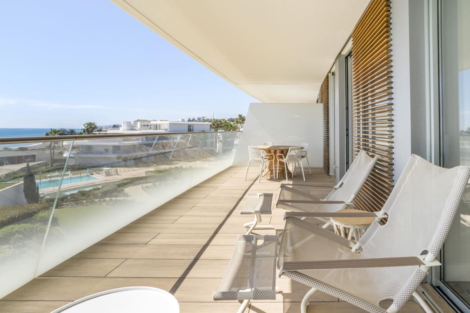 3 bedroom Apartment for sale in Estepona with pool garage - € 1,400,000 (Ref: 9755864)