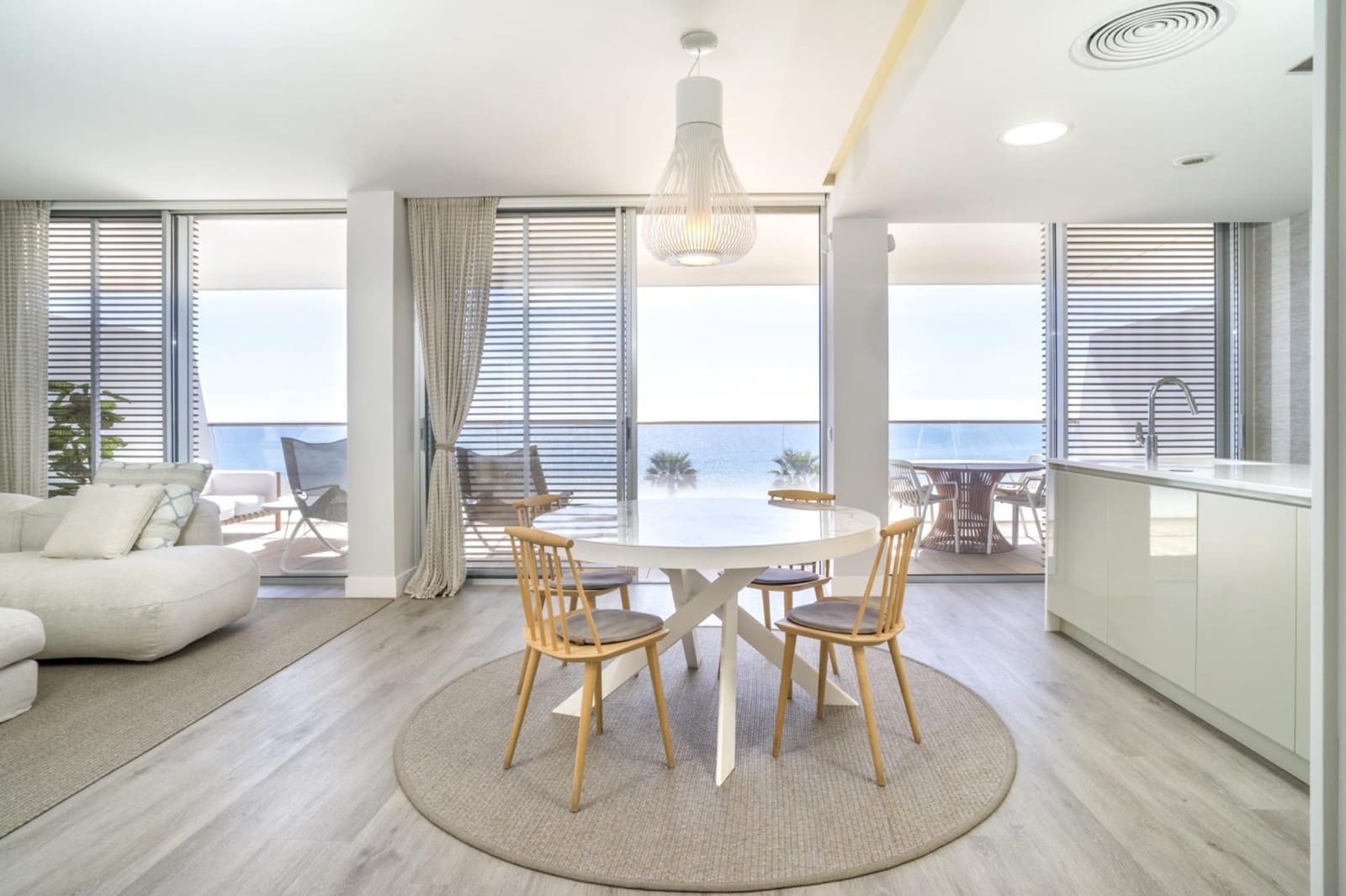 3 bedroom Apartment for sale in Estepona with pool garage - € 1,400,000 (Ref: 9755864)