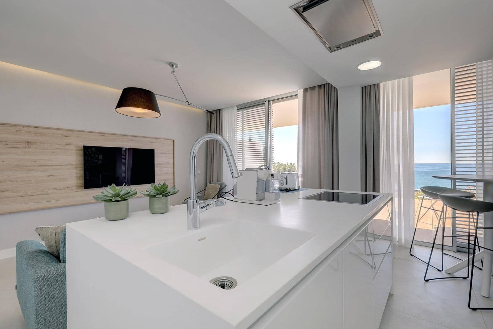 2 Zimmer Apartment zu verkaufen in Estepona mit Pool Garage - 995.000 € (Ref: 9762098)