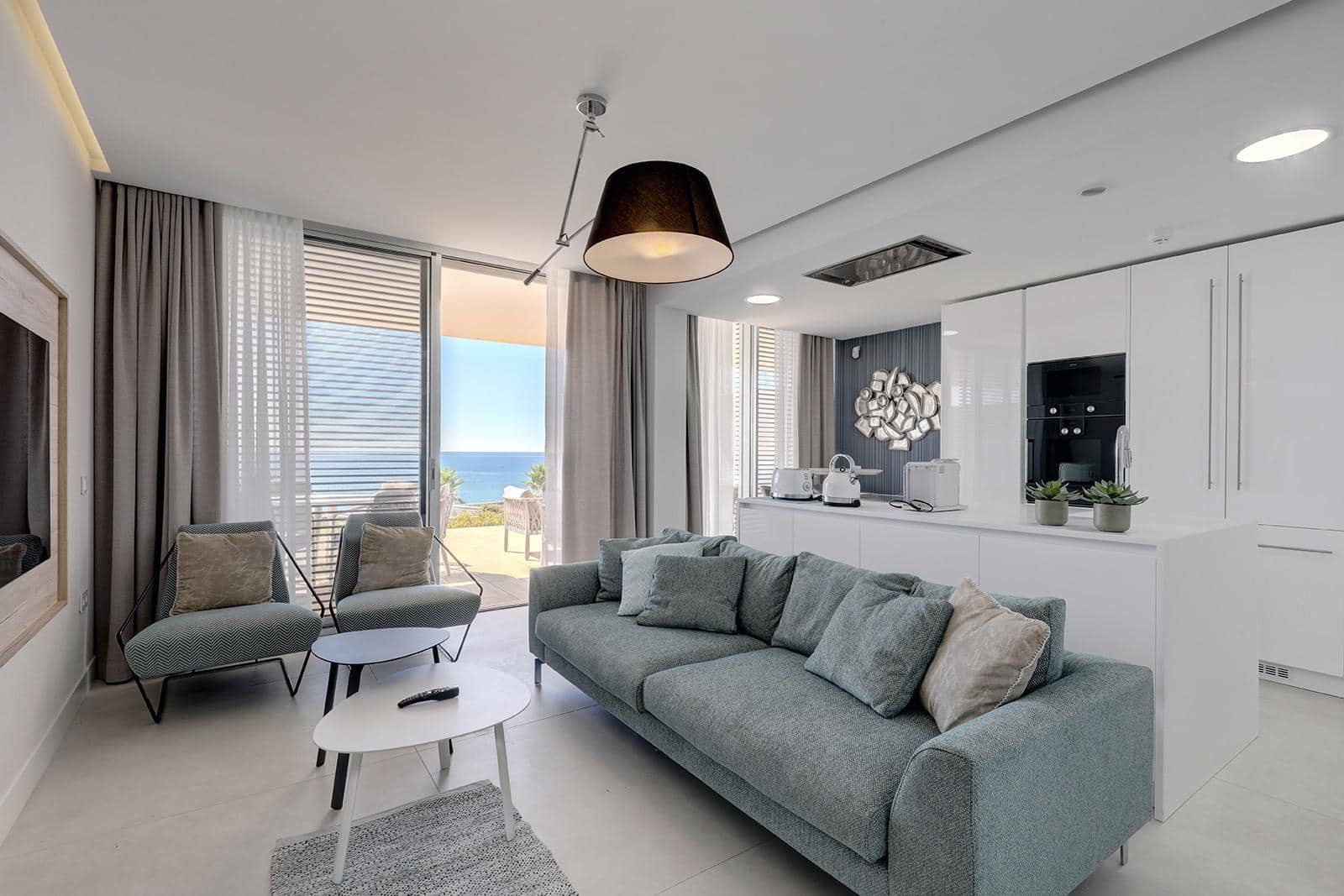 2 Zimmer Apartment zu verkaufen in Estepona mit Pool Garage - 995.000 € (Ref: 9762098)