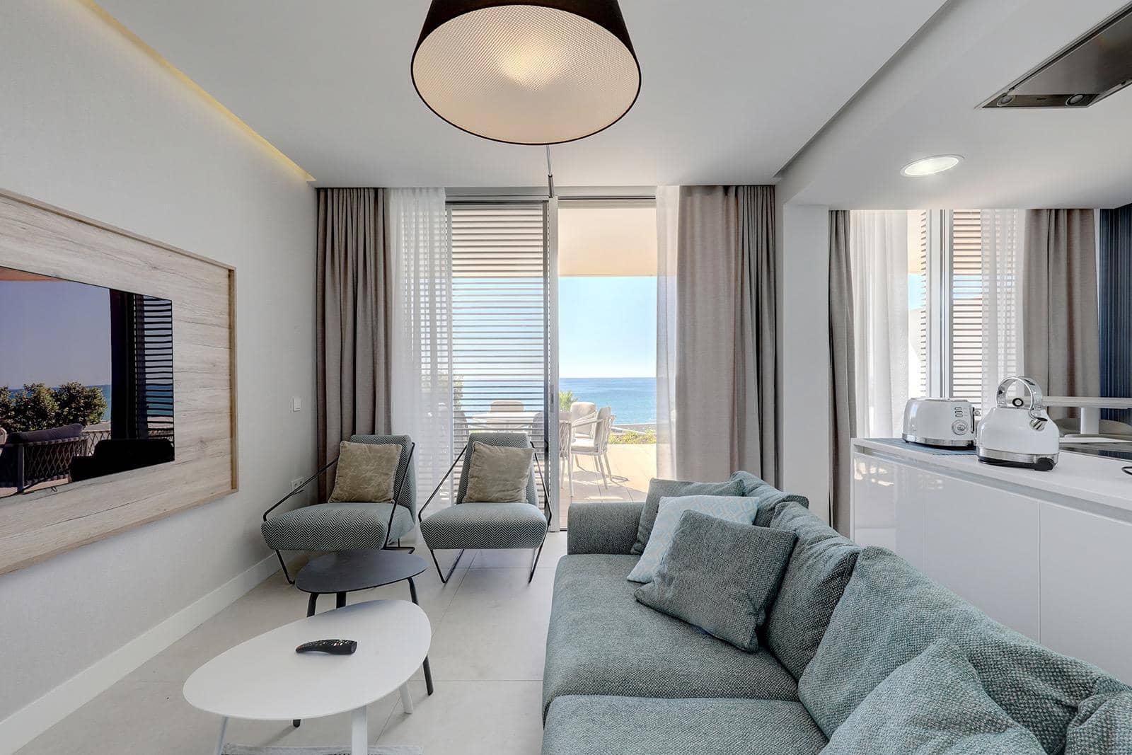 2 Zimmer Apartment zu verkaufen in Estepona mit Pool Garage - 995.000 € (Ref: 9762098)