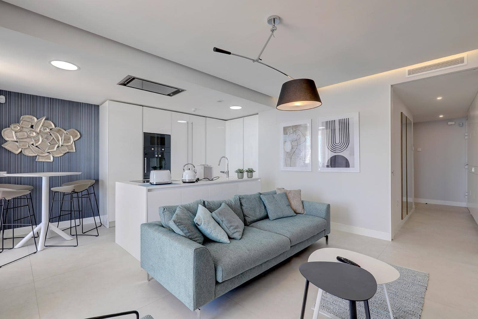 2 Zimmer Apartment zu verkaufen in Estepona mit Pool Garage - 995.000 € (Ref: 9762098)