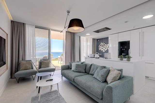 2 slaapkamer Appartement te koop in Estepona met zwembad garage - € 995.000 (Ref: 9762098)