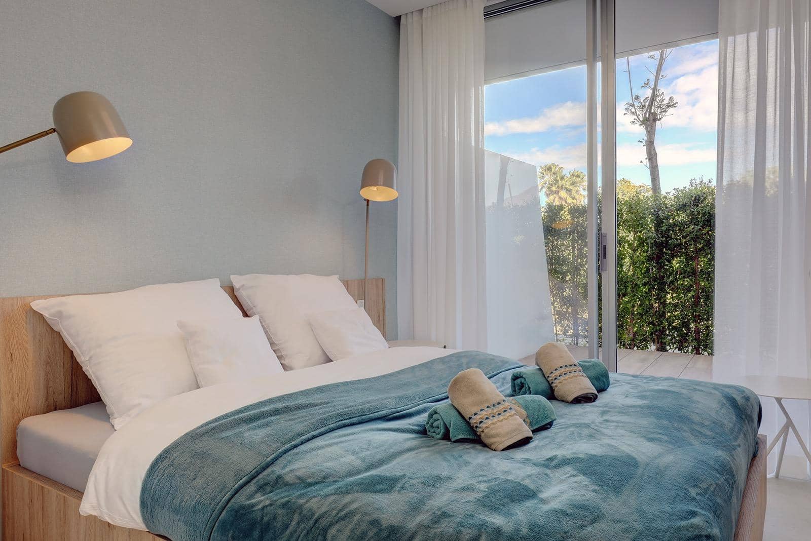 2 Zimmer Apartment zu verkaufen in Estepona mit Pool Garage - 995.000 € (Ref: 9762098)