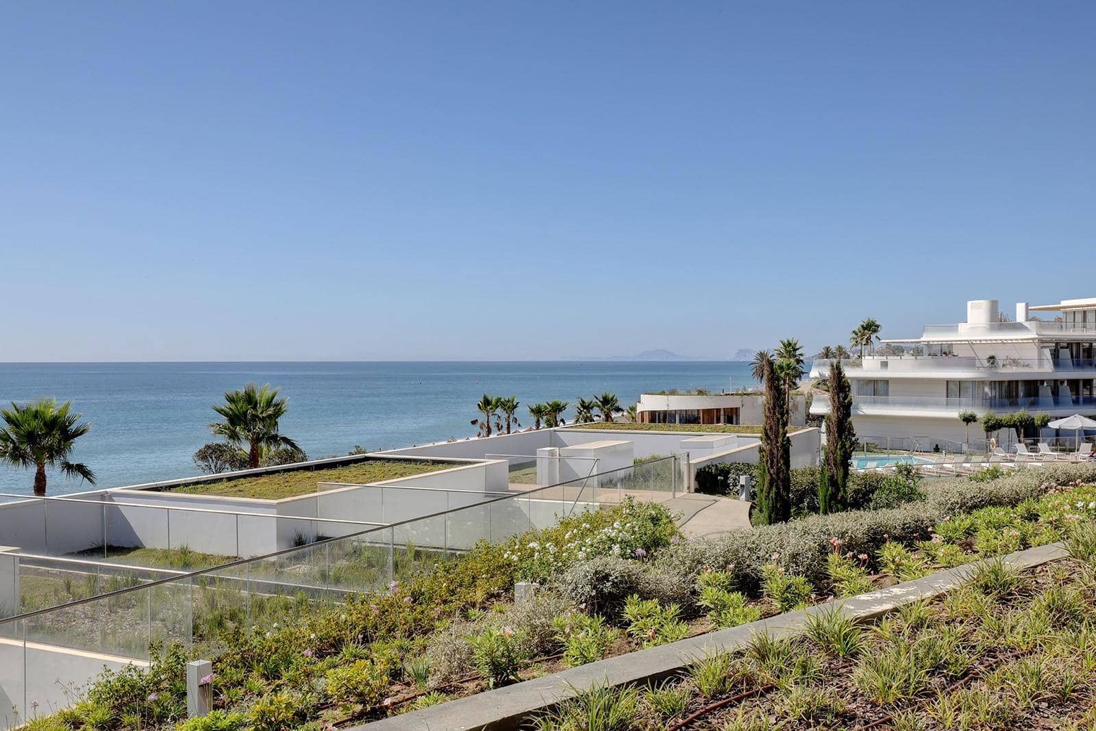 2 Zimmer Apartment zu verkaufen in Estepona mit Pool Garage - 995.000 € (Ref: 9762098)