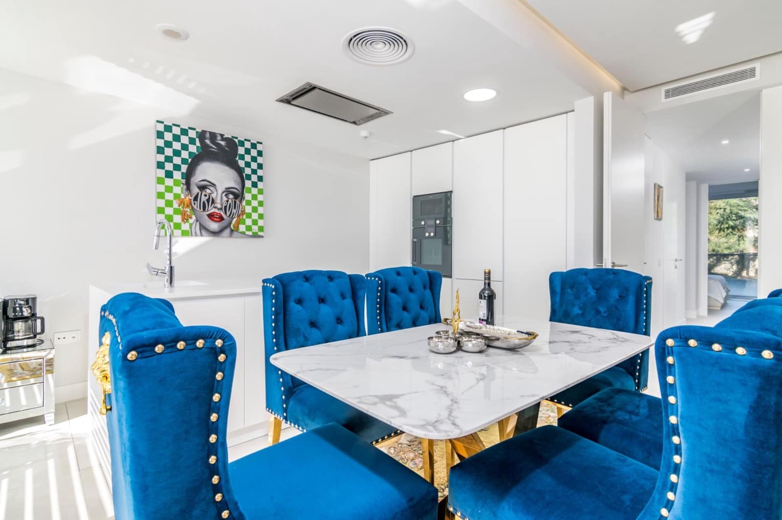 3 sypialnia Apartament na sprzedaż w Estepona z basenem garażem - 1 295 000 € (Ref: 9825618)