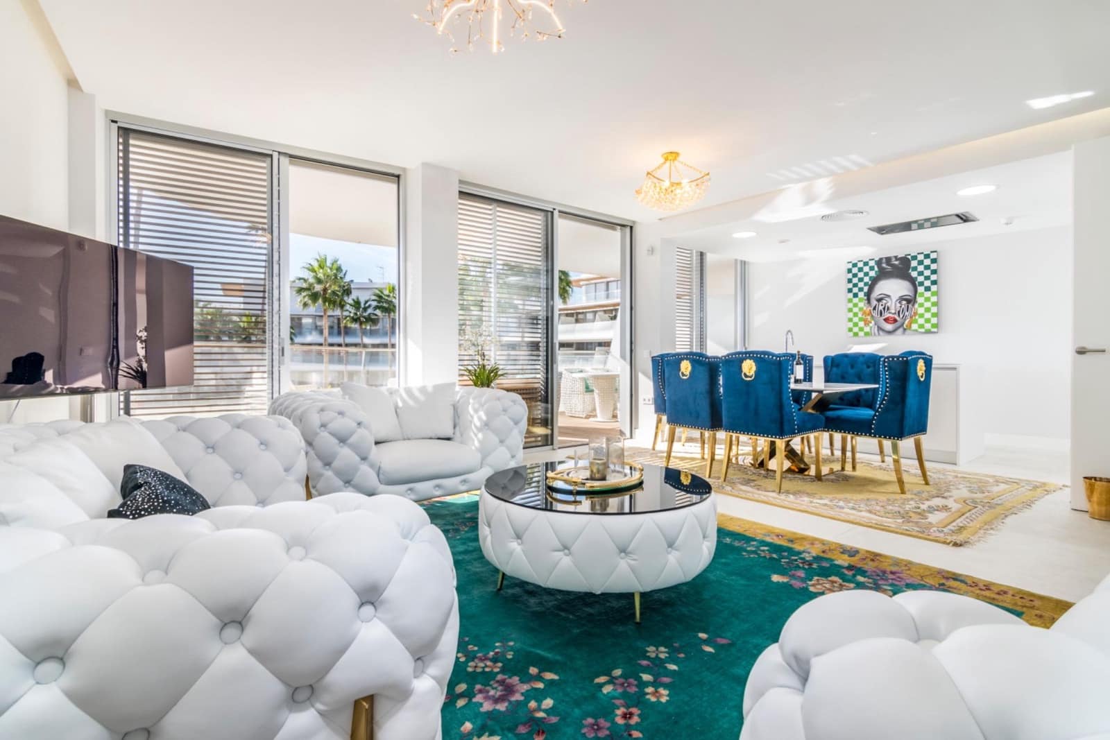 3 sypialnia Apartament na sprzedaż w Estepona z basenem garażem - 1 295 000 € (Ref: 9825618)