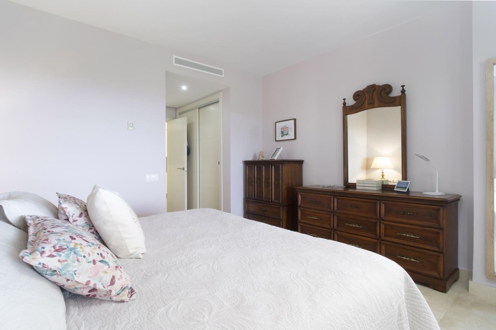 2 Zimmer Apartment zu verkaufen in Casares mit Pool Garage - 475.000 € (Ref: 9829344)