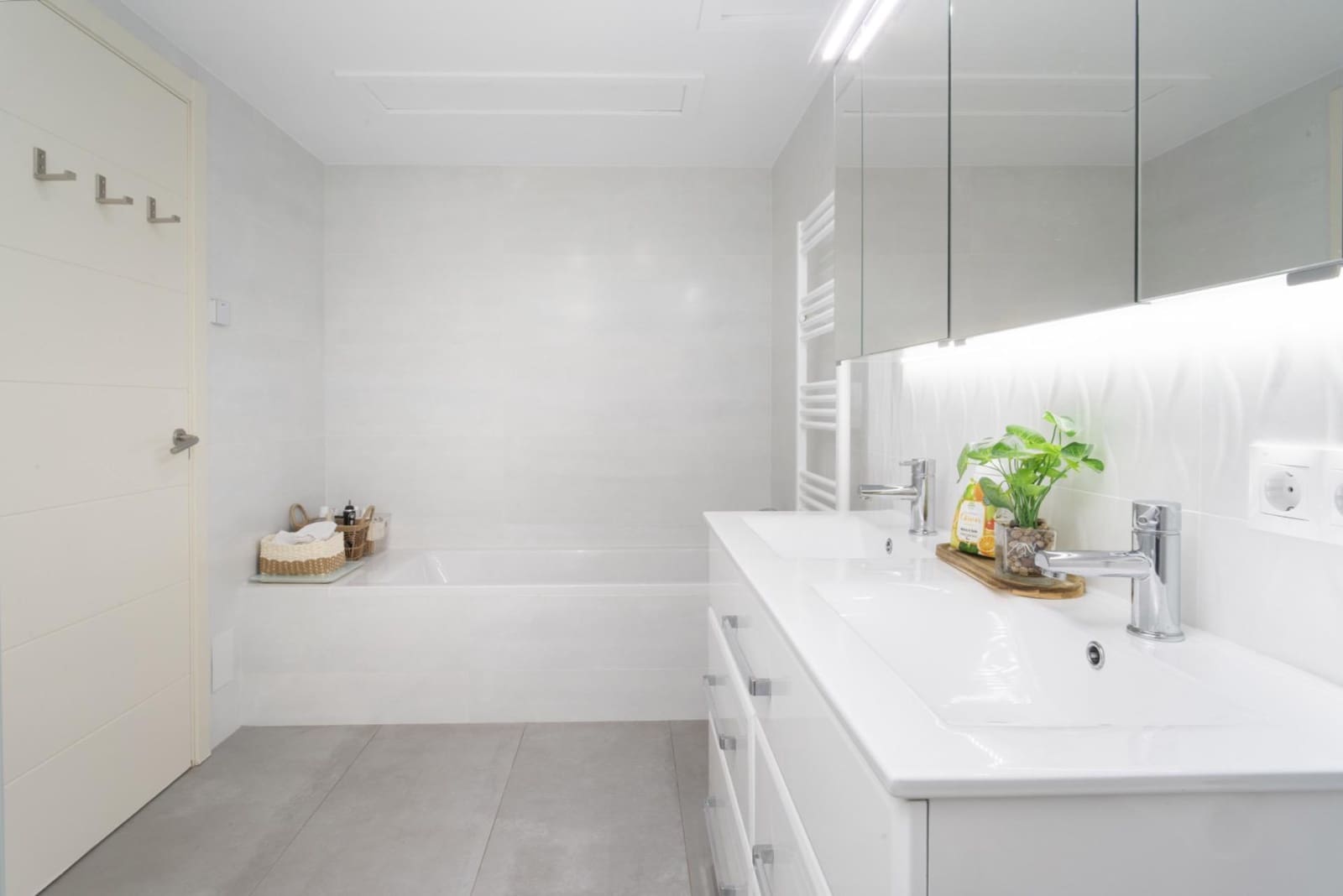 2 Zimmer Apartment zu verkaufen in Casares mit Pool Garage - 475.000 € (Ref: 9829344)
