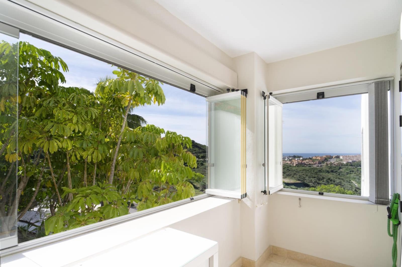 2 Zimmer Apartment zu verkaufen in Casares mit Pool Garage - 475.000 € (Ref: 9829344)