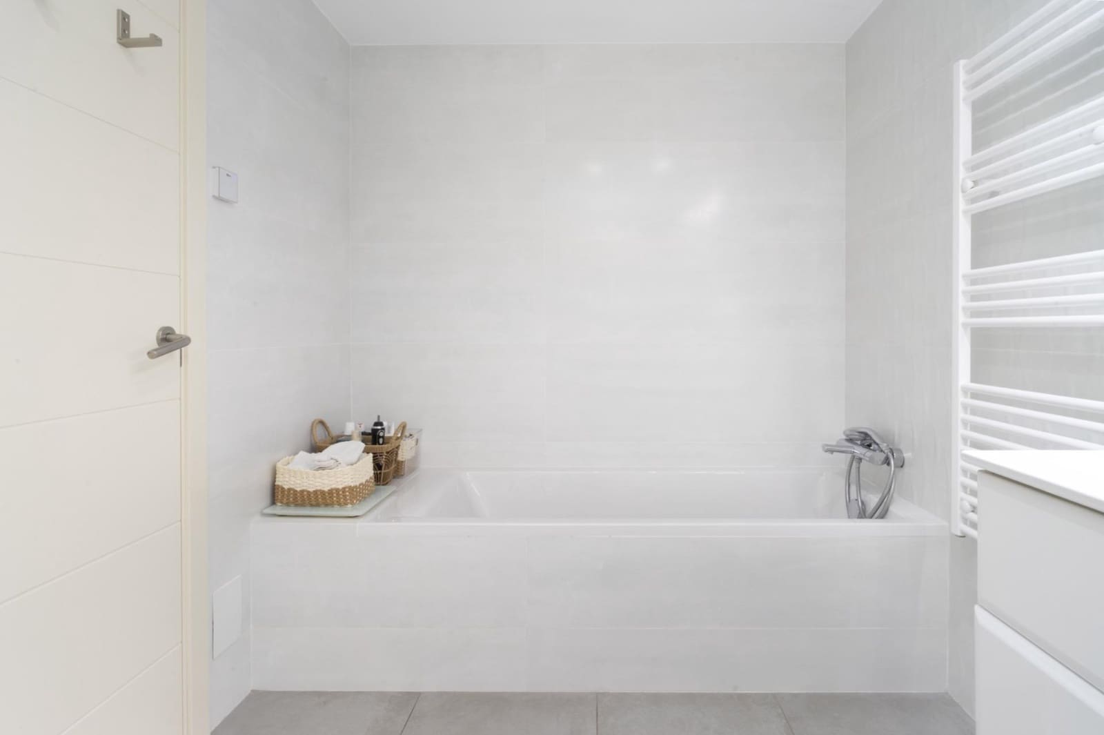 2 Zimmer Apartment zu verkaufen in Casares mit Pool Garage - 475.000 € (Ref: 9829344)