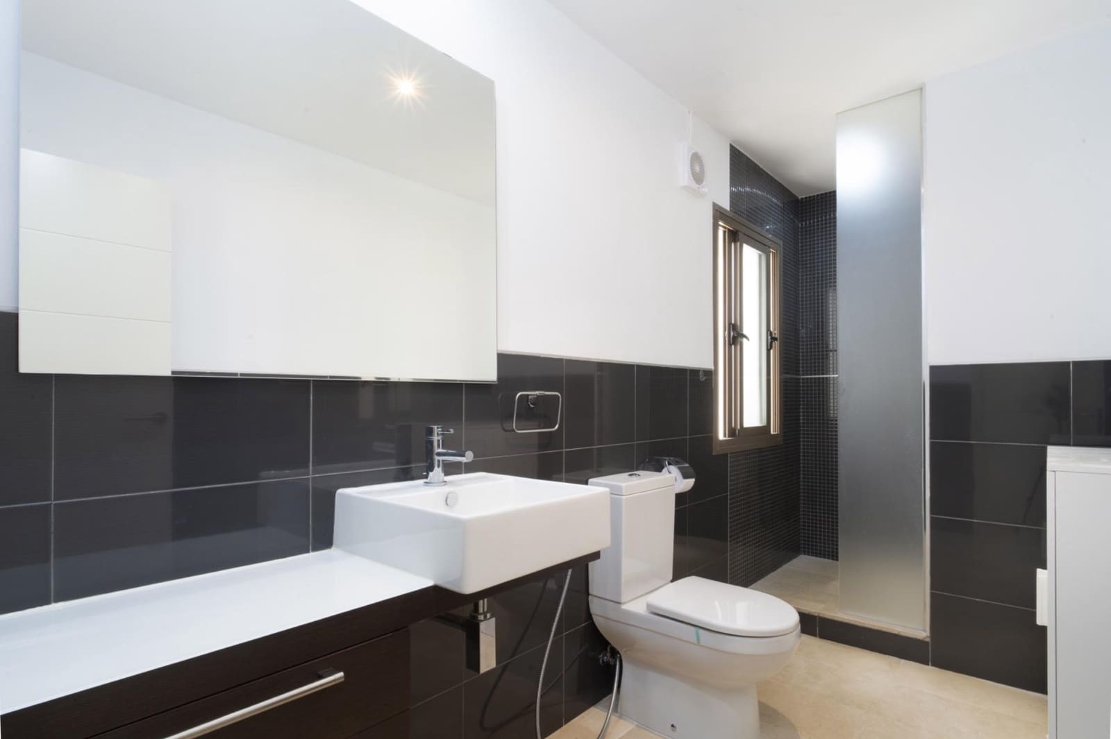 2 Zimmer Apartment zu verkaufen in Casares mit Pool Garage - 475.000 € (Ref: 9829344)