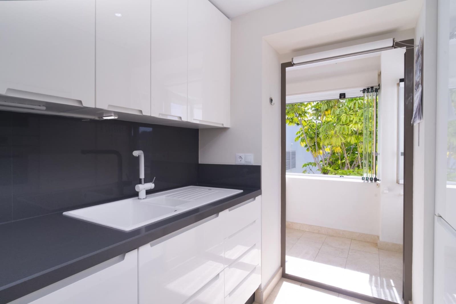 2 Zimmer Apartment zu verkaufen in Casares mit Pool Garage - 475.000 € (Ref: 9829344)