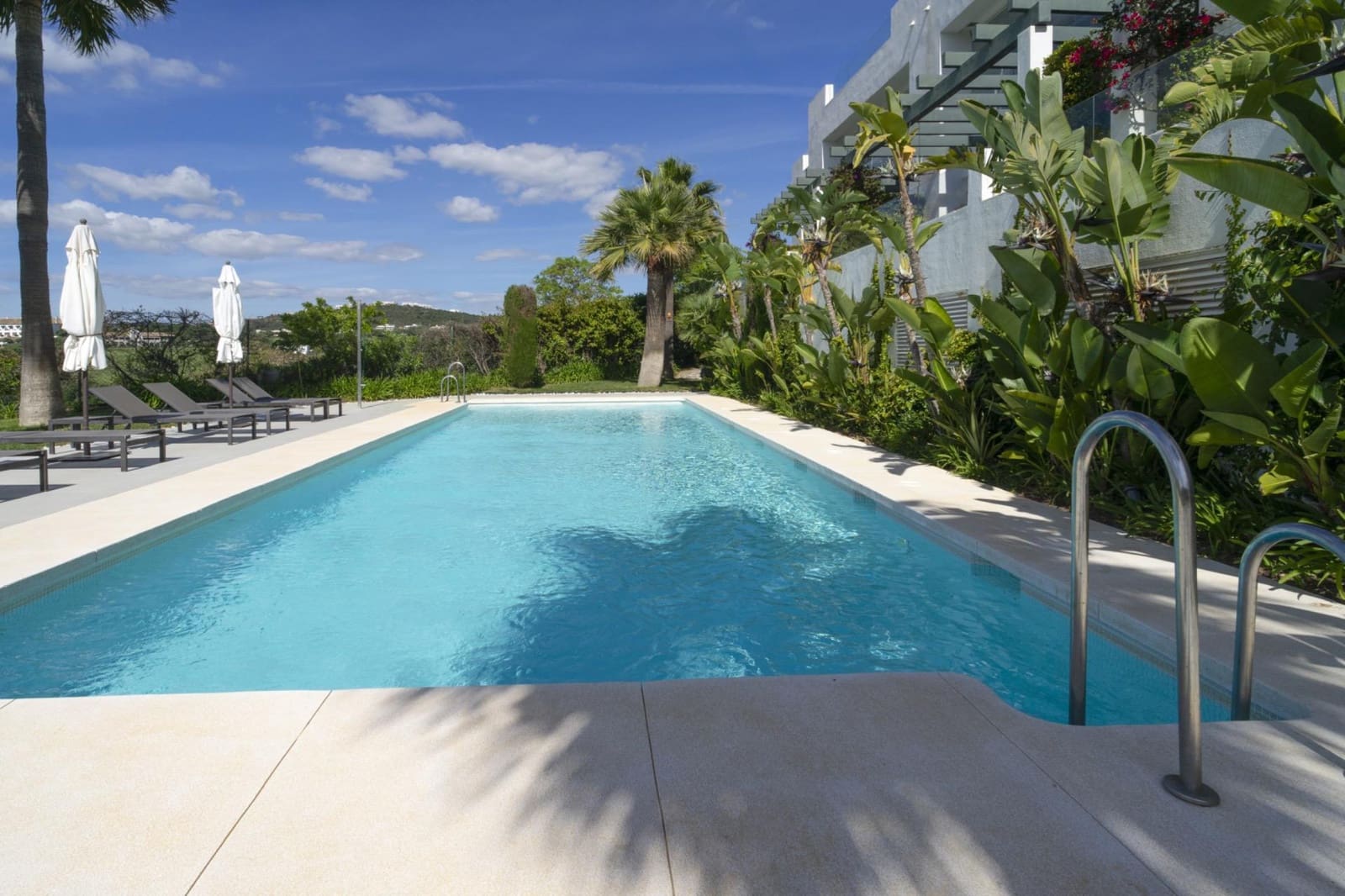 2 Zimmer Apartment zu verkaufen in Casares mit Pool Garage - 475.000 € (Ref: 9829344)