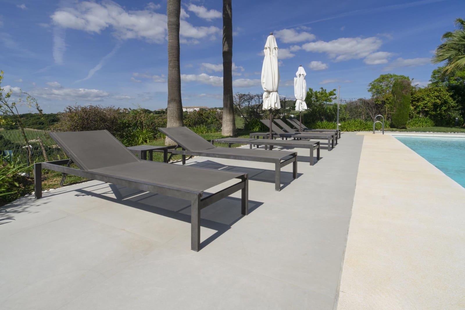 2 Zimmer Apartment zu verkaufen in Casares mit Pool Garage - 475.000 € (Ref: 9829344)