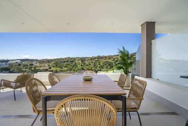 2 sovrum Lägenhet för semesterbostäder i Estepona med pool garage - 3 000 € (Ref: 9831666)