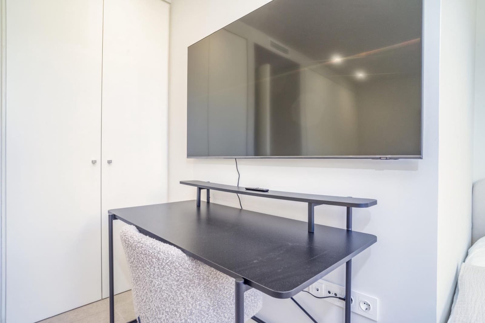 2 sovrum Lägenhet för semesterbostäder i Estepona med pool garage - 3 000 € (Ref: 9831666)