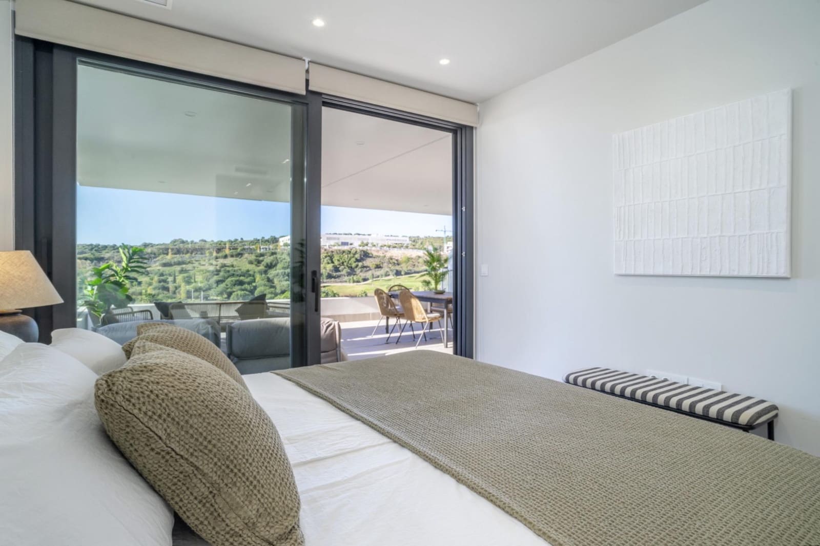 2 sovrum Lägenhet för semesterbostäder i Estepona med pool garage - 3 000 € (Ref: 9831666)