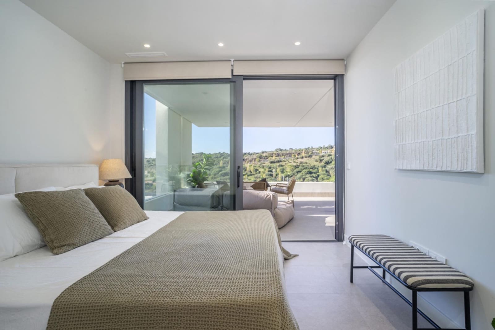 2 sovrum Lägenhet för semesterbostäder i Estepona med pool garage - 3 000 € (Ref: 9831666)