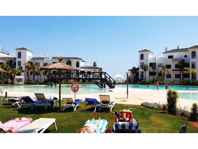 Leilighet til salgs i Estepona med svømmebasseng garasje - € 595 400 (Ref: 6306733)