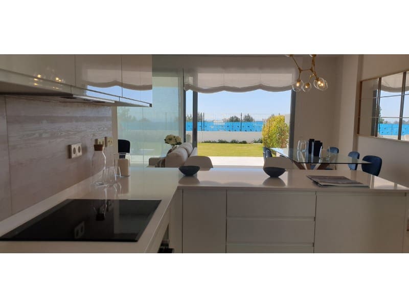 Apartamento de 3 habitaciones en New Golden Mile en venta con piscina garaje - 375.000 € (Ref: 6306740)