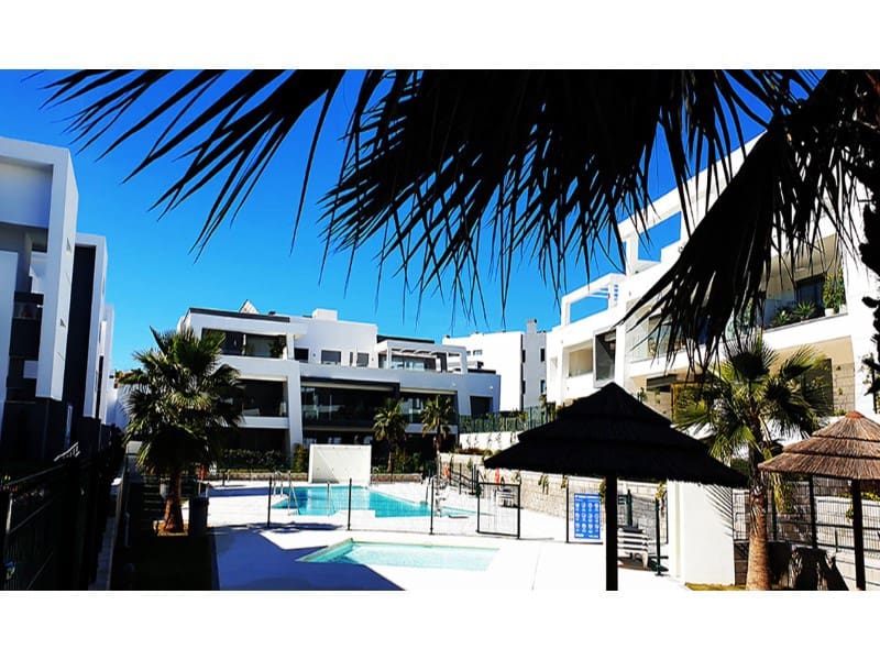 Apartamento de 3 habitaciones en New Golden Mile en venta con piscina garaje - 375.000 € (Ref: 6306740)