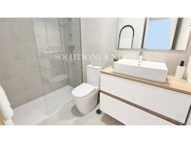 Apartment for sale in Rincon de la Victoria with pool garage - € 425,000 (Ref: 6311547)