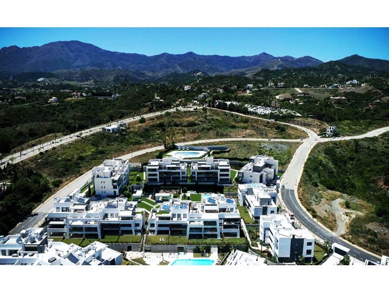 Apartment for sale in New Golden Mile with pool garage - € 407,000 (Ref: 6709706)