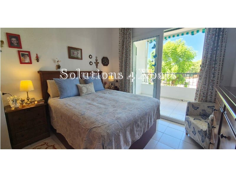 4 bedroom Townhouse for sale in Torre del Mar with pool garage - € 537,000 (Ref: 6815390)