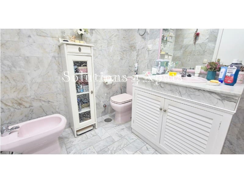 4 bedroom Townhouse for sale in Torre del Mar with pool garage - € 537,000 (Ref: 6815390)