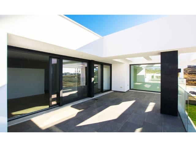 Willa na sprzedaż w Colinas del Limonar, Miasto Málaga z basenem garażem - 1 750 000 € (Ref: 7002798)