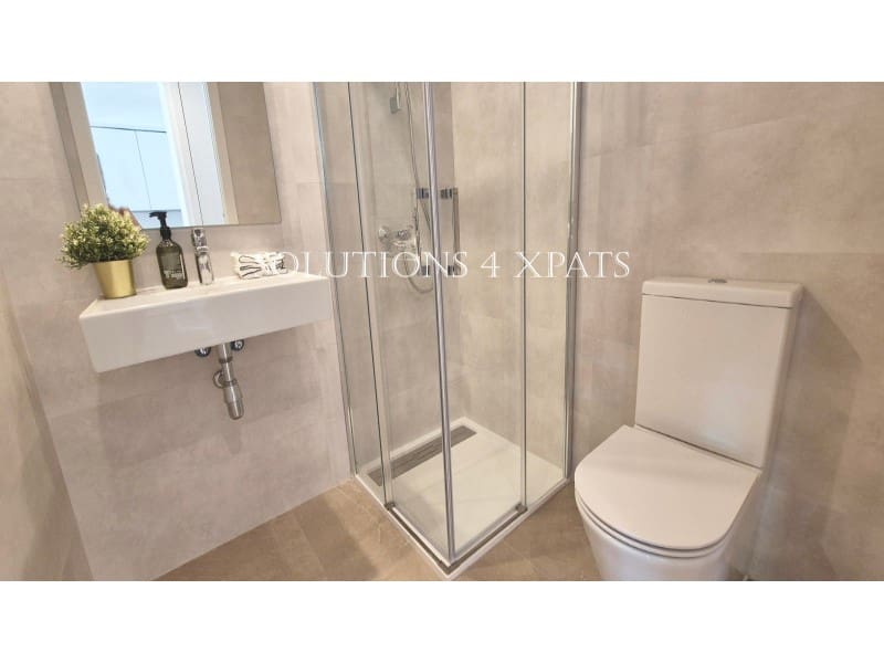 Semi-Rækkehus til salg i Rincon de la Victoria med garage - € 705.000 (Ref: 7260608)