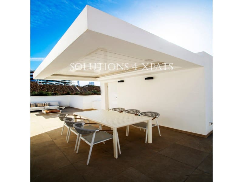 Semi-Rækkehus til salg i Rincon de la Victoria med garage - € 705.000 (Ref: 7260608)