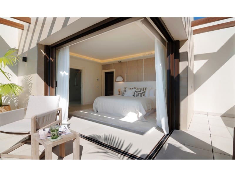 Moradia para venda em El Velerin com piscina garagem - 4 500 000 € (Ref: 7322017)