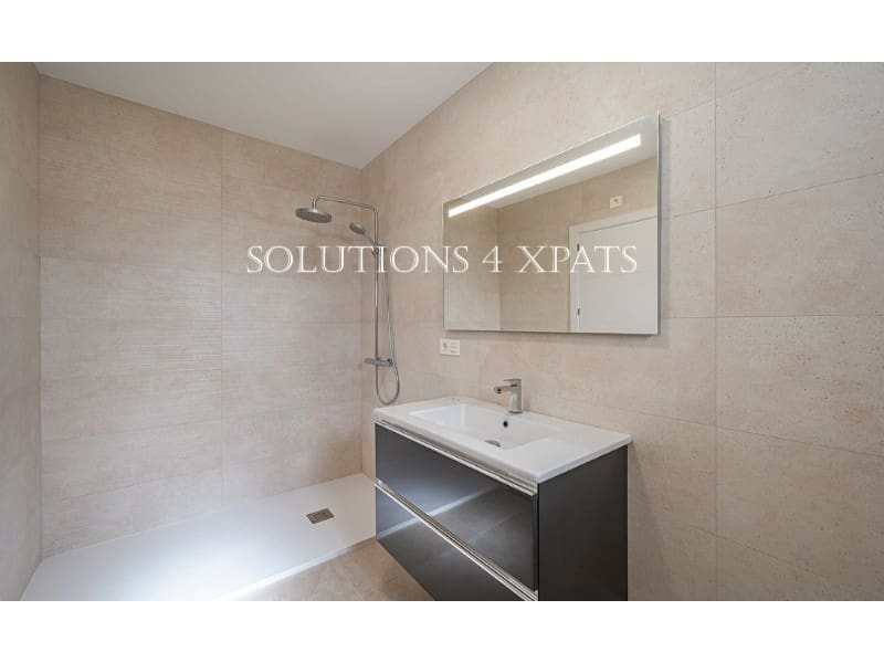 Villa til salg i Vinuela med swimmingpool - € 365.000 (Ref: 7372629)