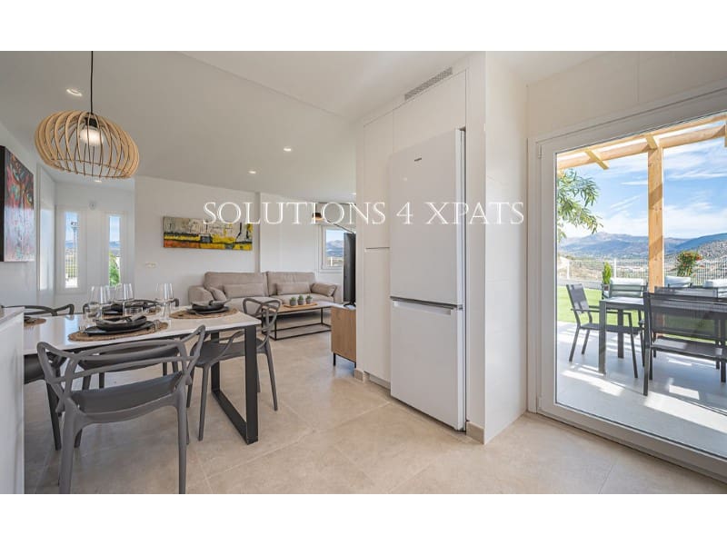 Villa til salg i Vinuela med swimmingpool - € 365.000 (Ref: 7372629)