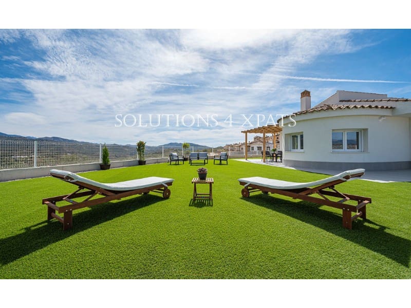 Villa til salg i Vinuela med swimmingpool - € 365.000 (Ref: 7372629)