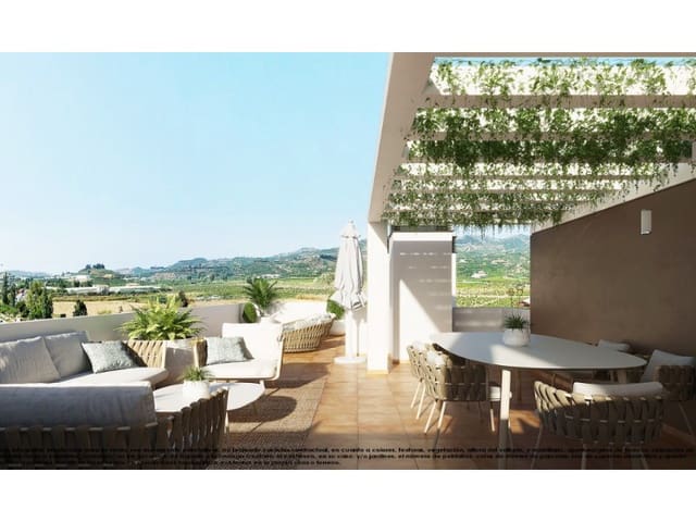 Penthouse para venda em Vélez-Málaga com piscina garagem - 349 950 € (Ref: 7654464)