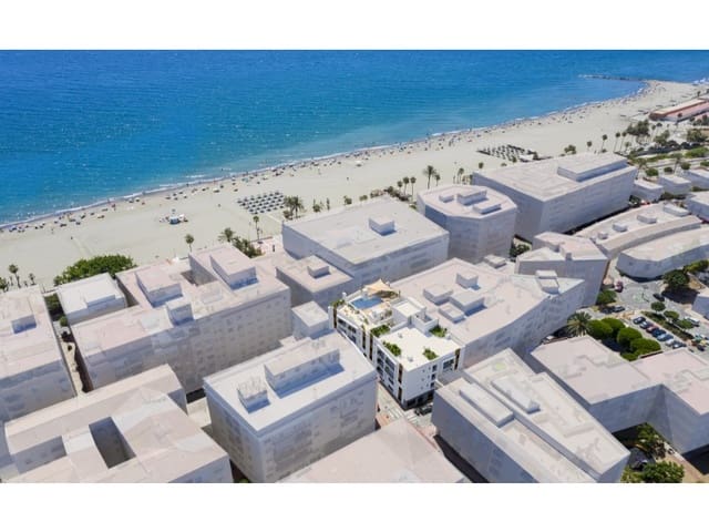Lejlighed til salg i Puerto de Estepona, Estepona med swimmingpool garage - € 425.000 (Ref: 8242909)