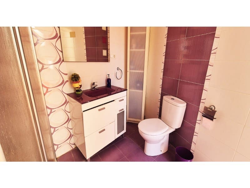 3 soveværelse Semi-Rækkehus til salg i Torre del Mar med swimmingpool garage - € 410.000 (Ref: 8510184)