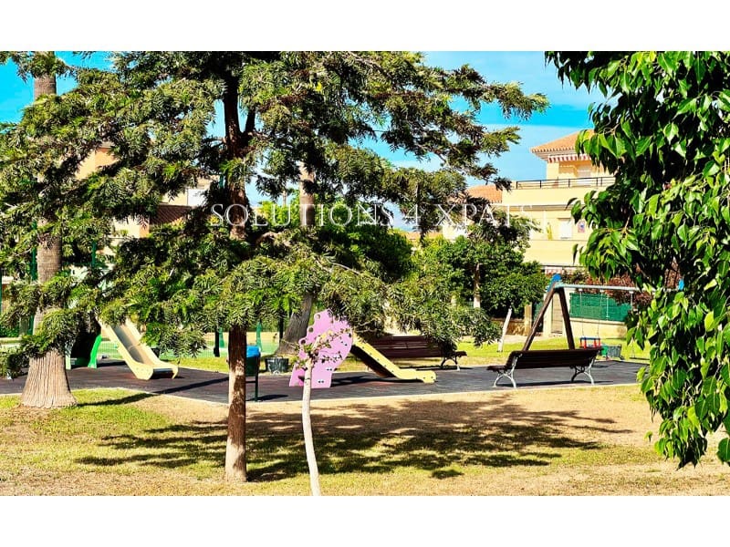 3 quarto Apartamento para venda em Caleta de Velez com piscina garagem - 363 000 € (Ref: 8576694)